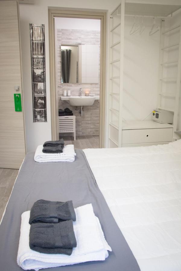 Double Room Private Bathroom,1032529343:JPEG