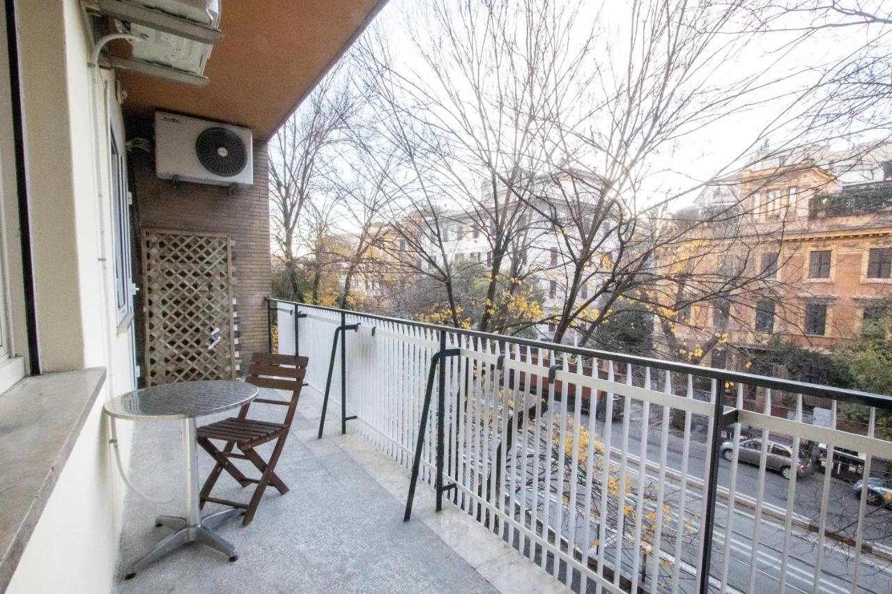 Dobbelt-/2-personersværelse med balkon