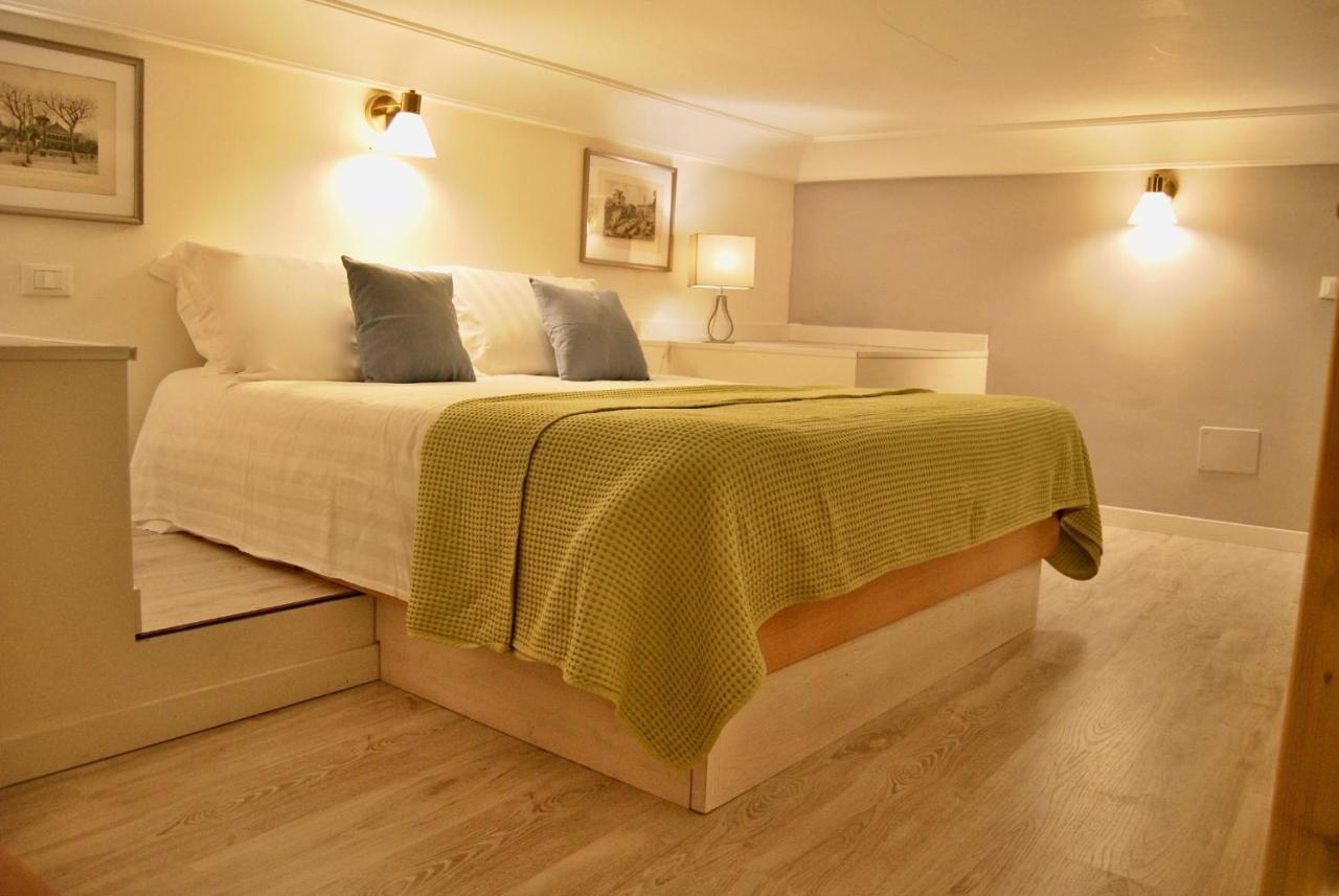 Queen Room,1075236736:JPEG