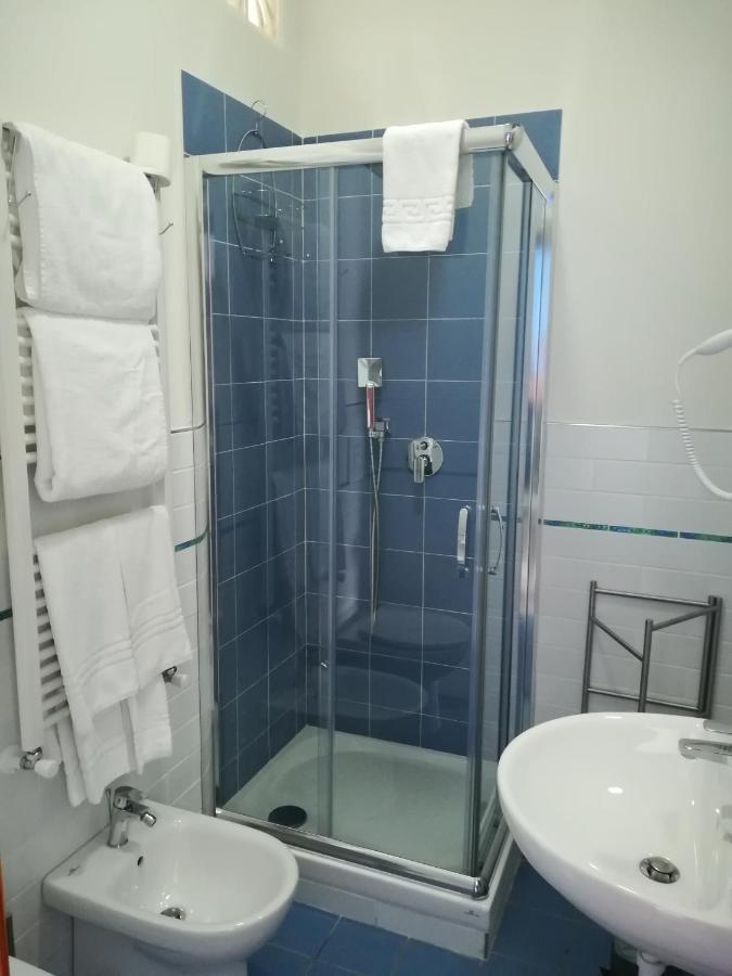Double Room Private Bathroom,1089825032:JPEG