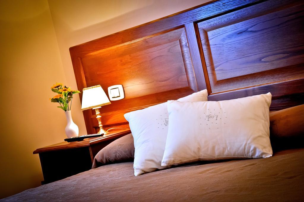 Double or Twin Room,109712916:JPEG