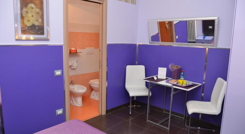 Double Room Private Bathroom