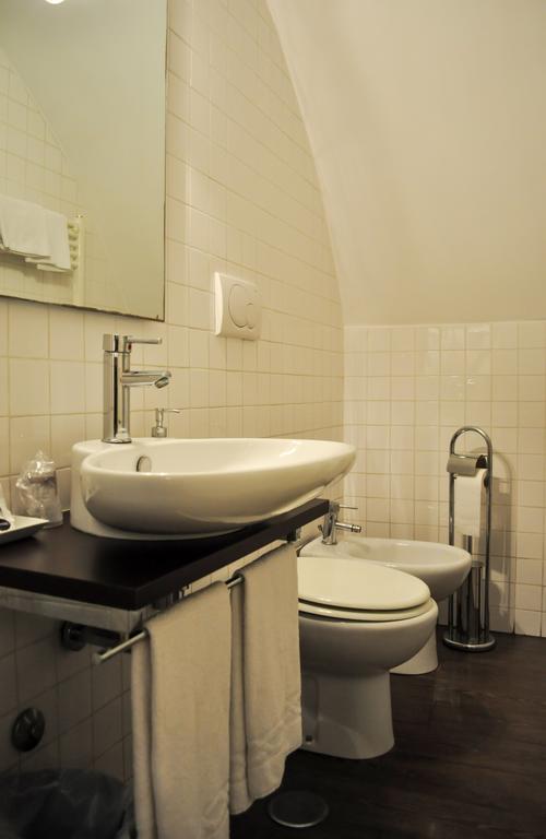 Doppel- oder Zweibettzimmer