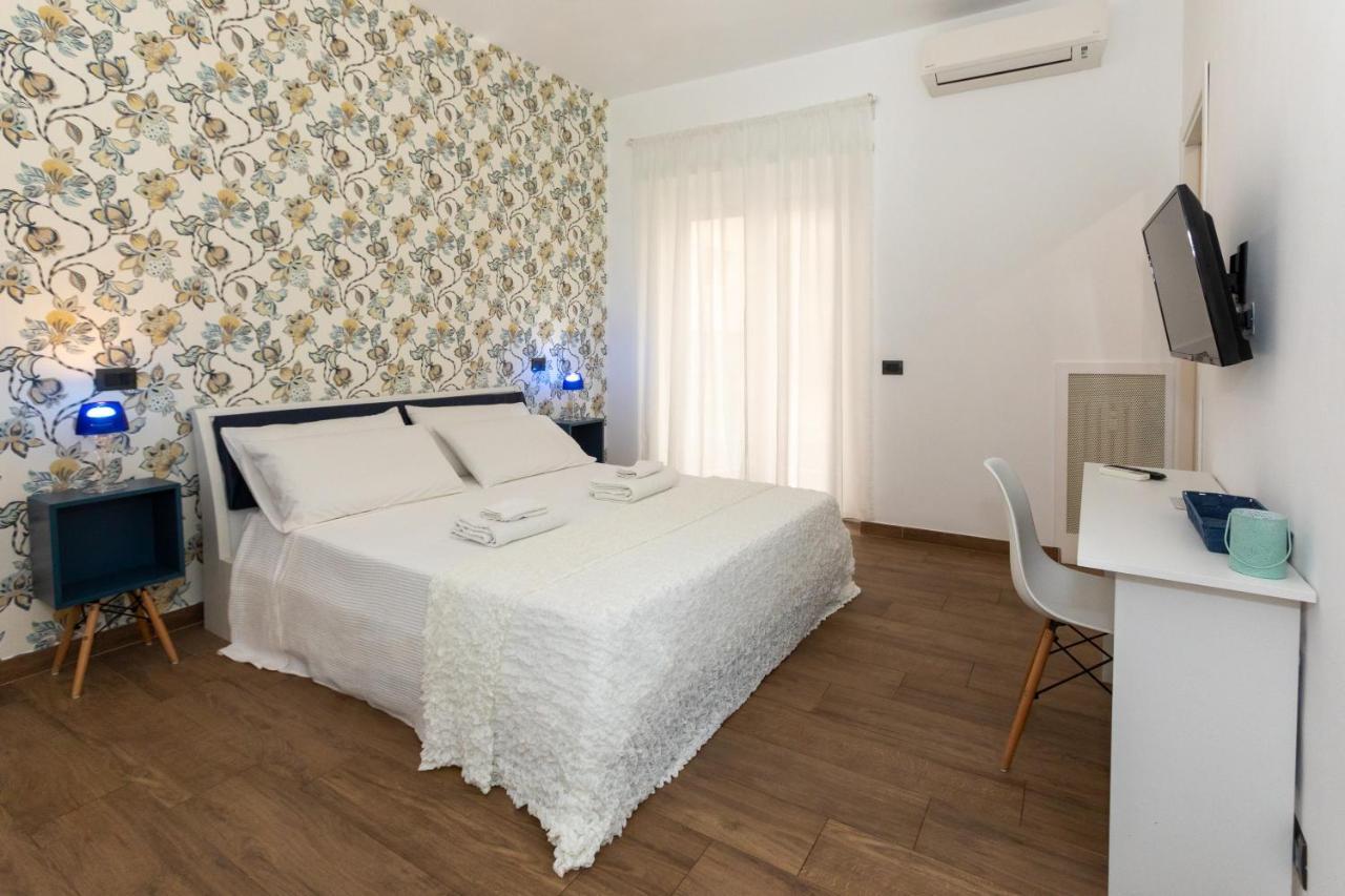 Deluxe Double Room with Balcony,1100177355:JPEG