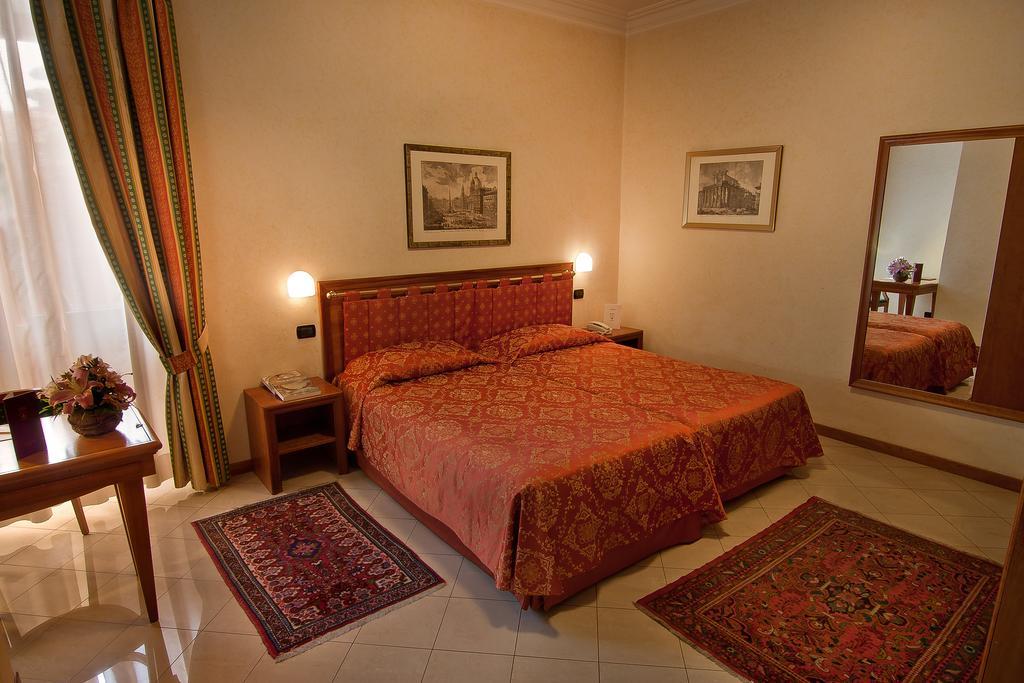 Superior Double or Twin Room,693867204:JPEG