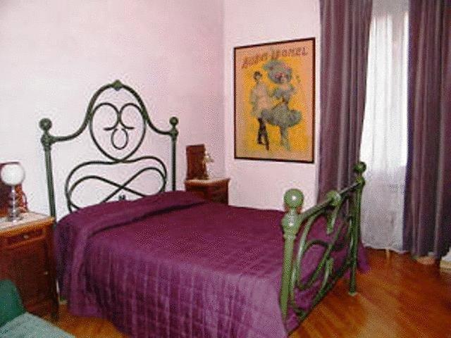 Quarto Duplo com Banheiro Compartilhado