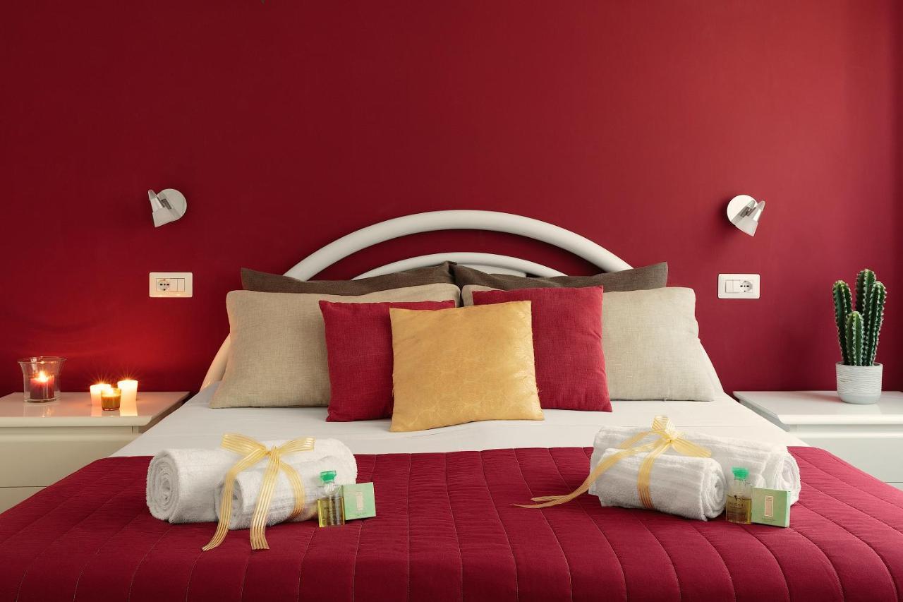 Double Room with Private External Bathroom,1121138469:JPEG