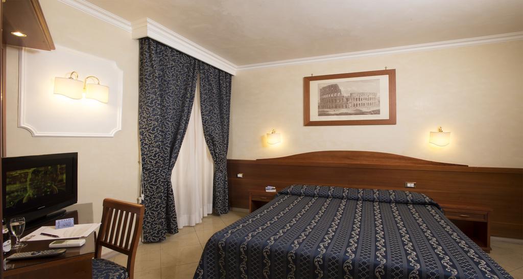 Double or Twin Room,395819493:JPEG