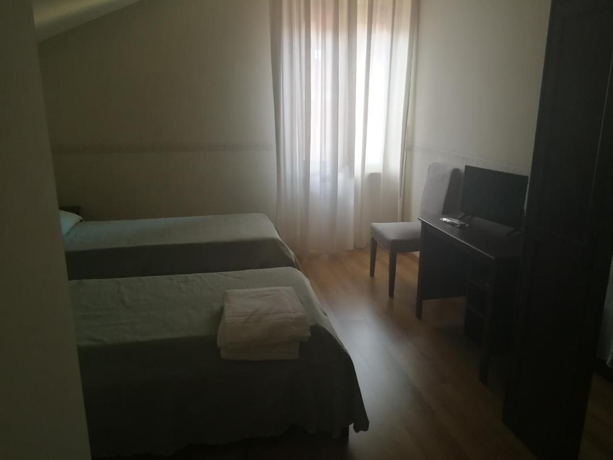 Deluxe Twin Room,977846797:JPEG