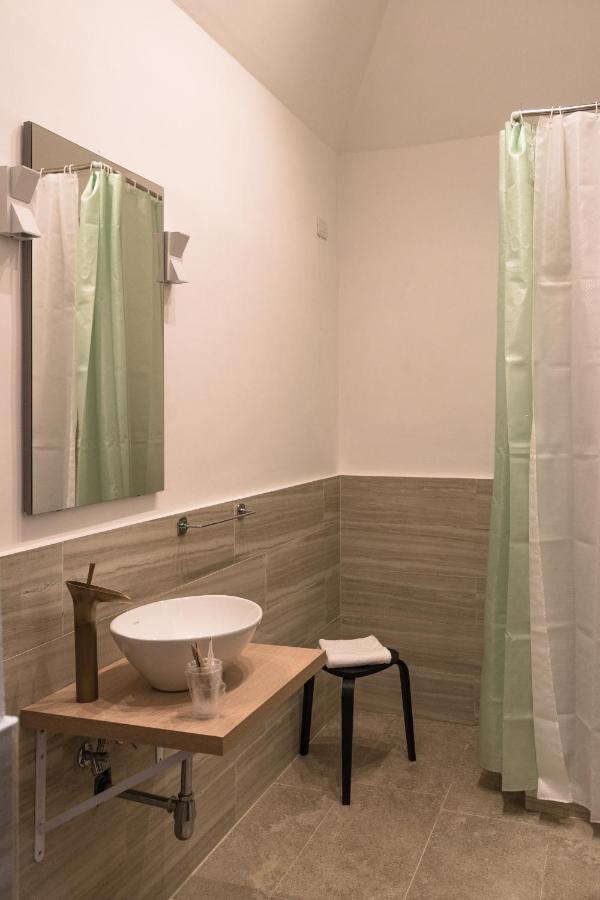 Double Room Private Bathroom,1127218014:JPEG