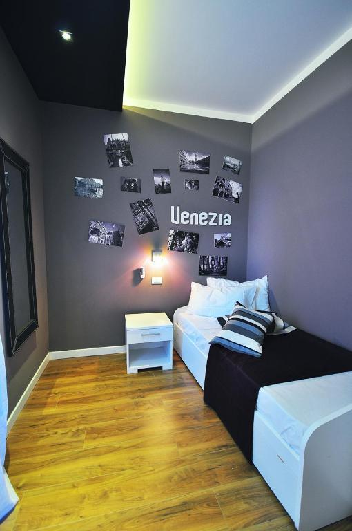 Single Room,1580571153:JPEG