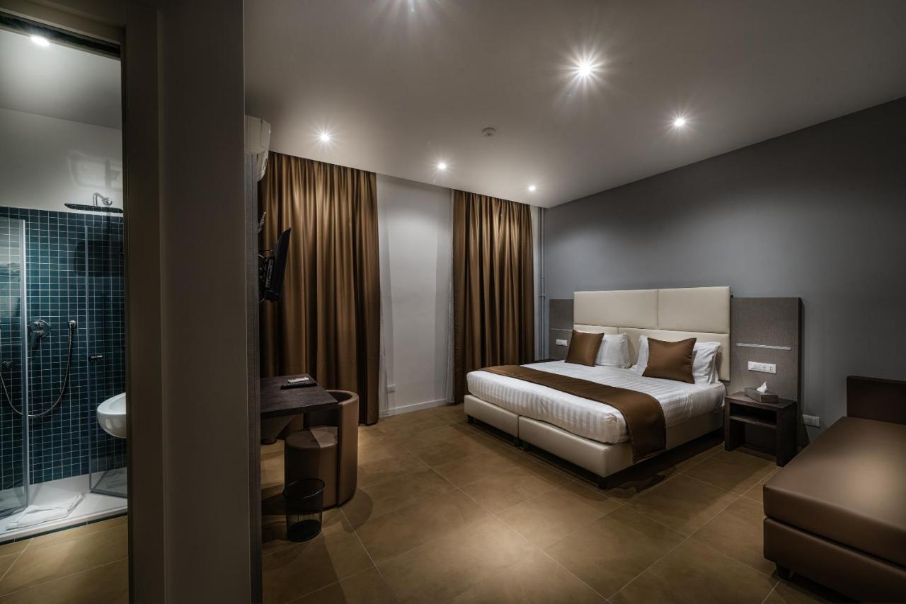Deluxe Triple Room,1164012675:JPEG