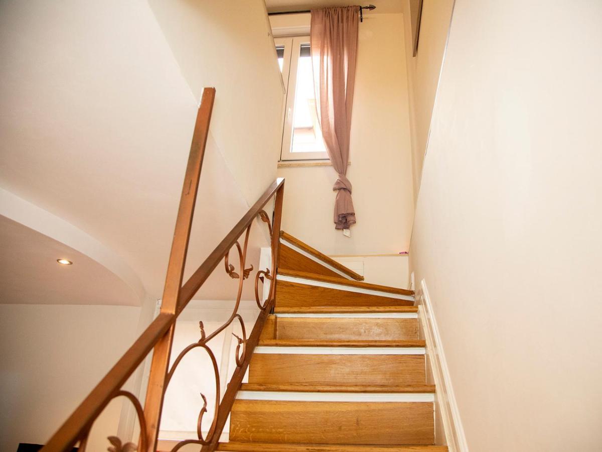 Apartment Split Level,1178892640:JPEG