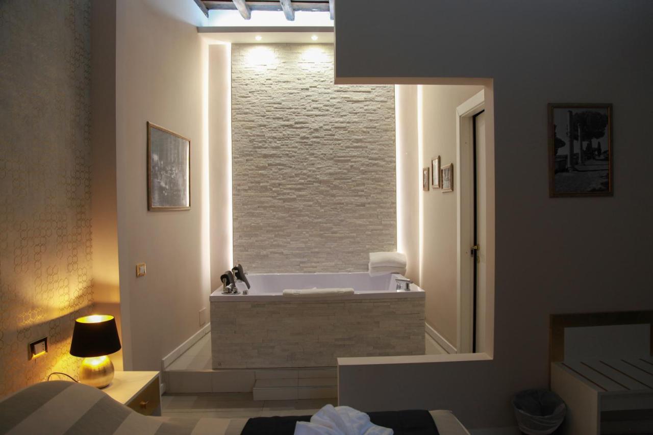 Queen Suite Spa Bath