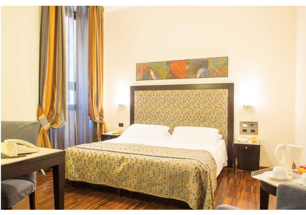 Double Room,1184785504:JPEG