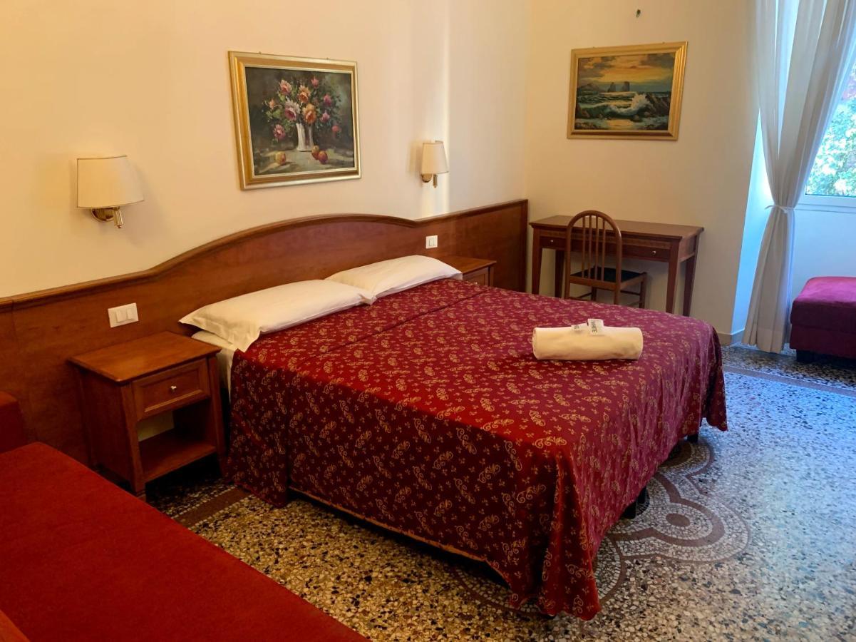 Double Room,1198342036:JPEG