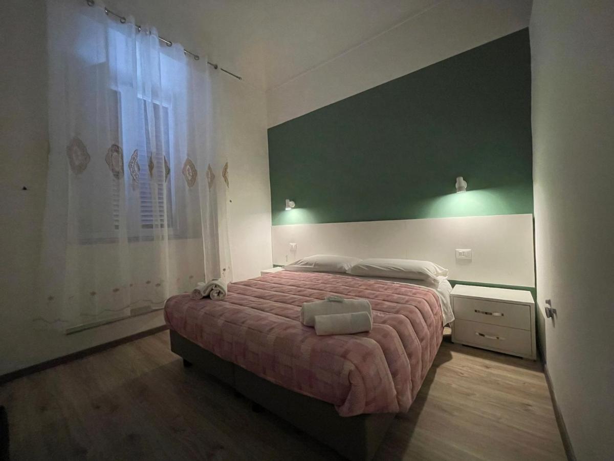 Budget Double or Twin Room,1206668755:JPEG