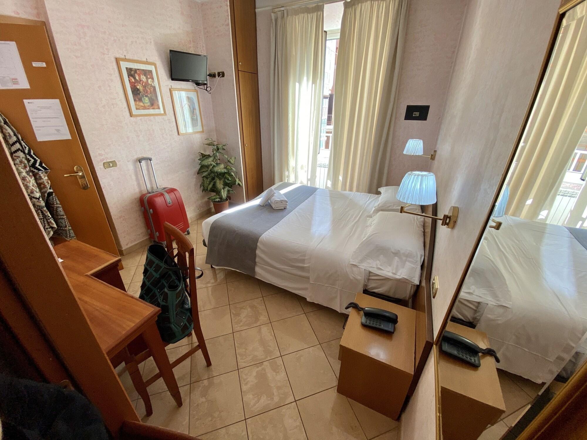 Large Single Room,1714659335:JPEG