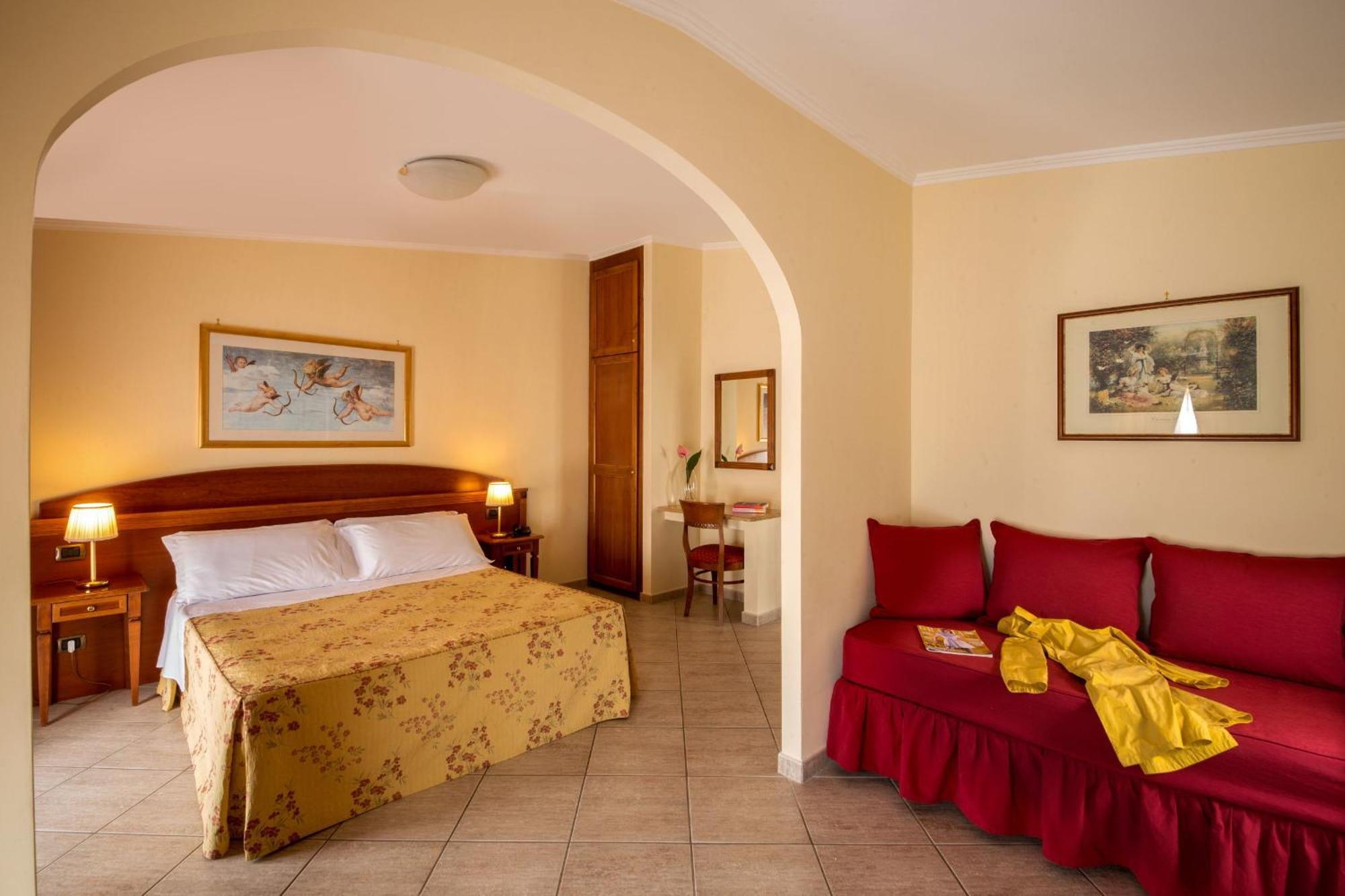 Quadruple Room,1209642184:JPEG