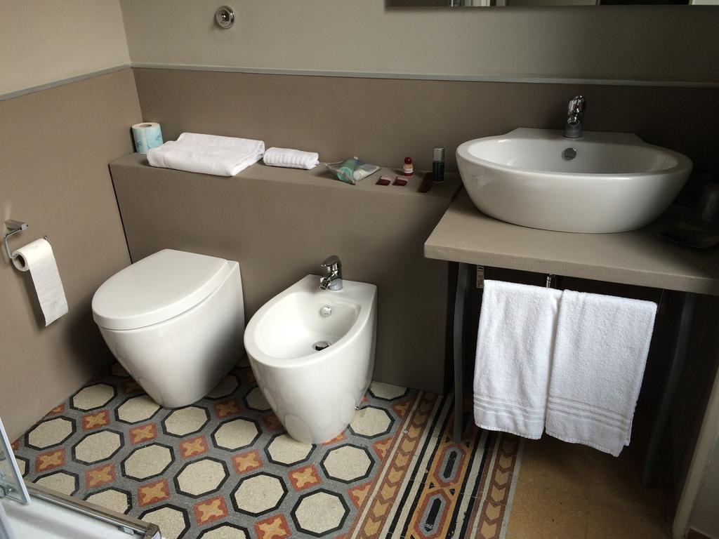 Suite Balcony,630096114:JPEG