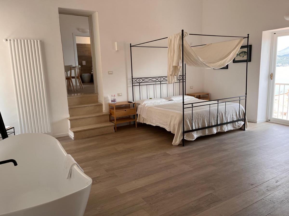 Suite Terrace,1226348786:JPEG