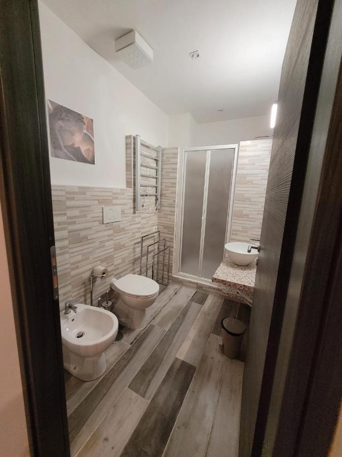 Triple Room Private Bathroom,1240038445:JPEG