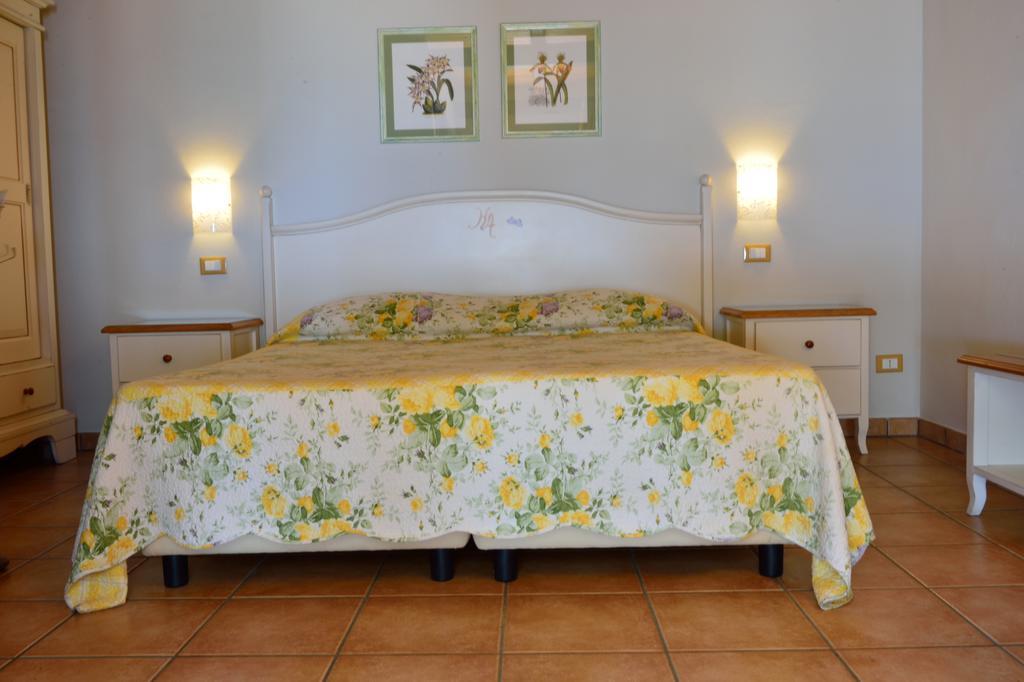 Deluxe Double Room,685468980:JPEG