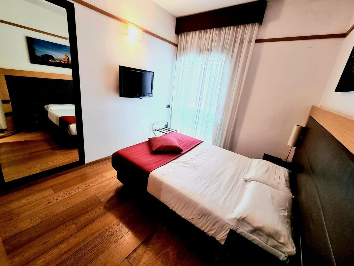 Standard Single Room,967974931:JPEG