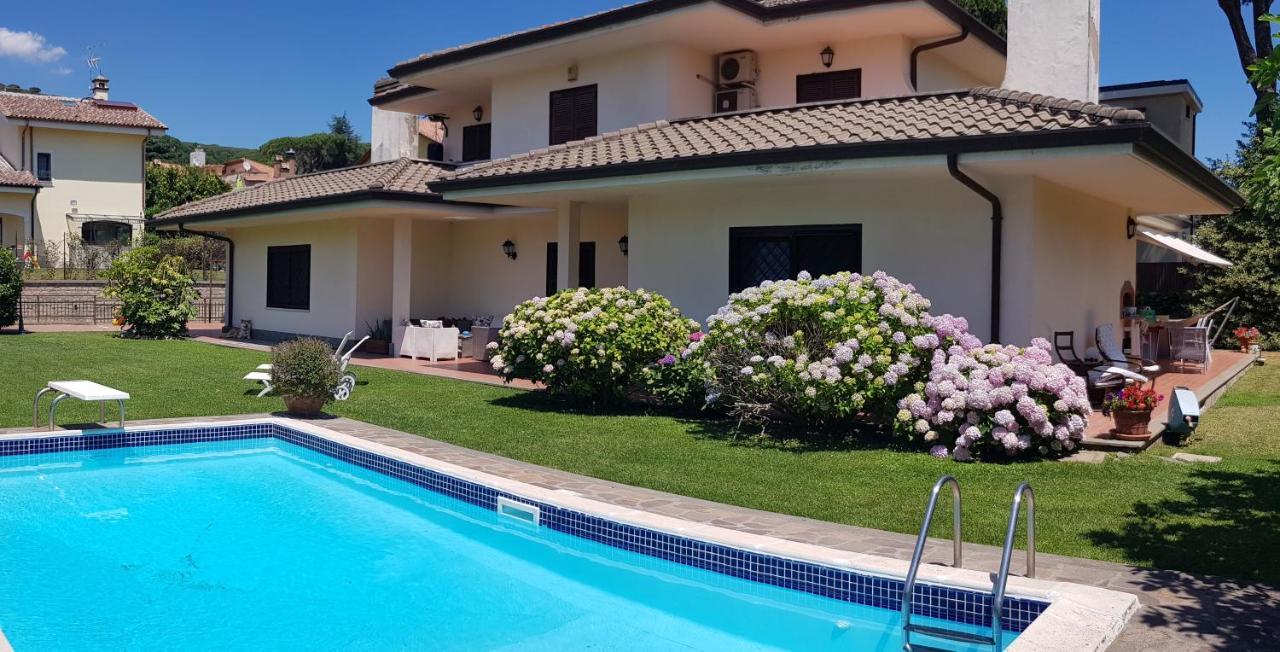 Camera Familiare con Bagno Privato
