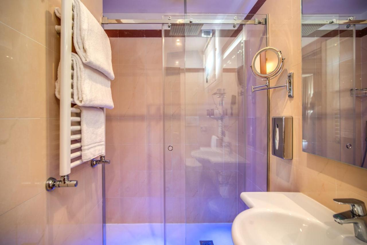Junior Suite with Terrace,1253411191:JPEG