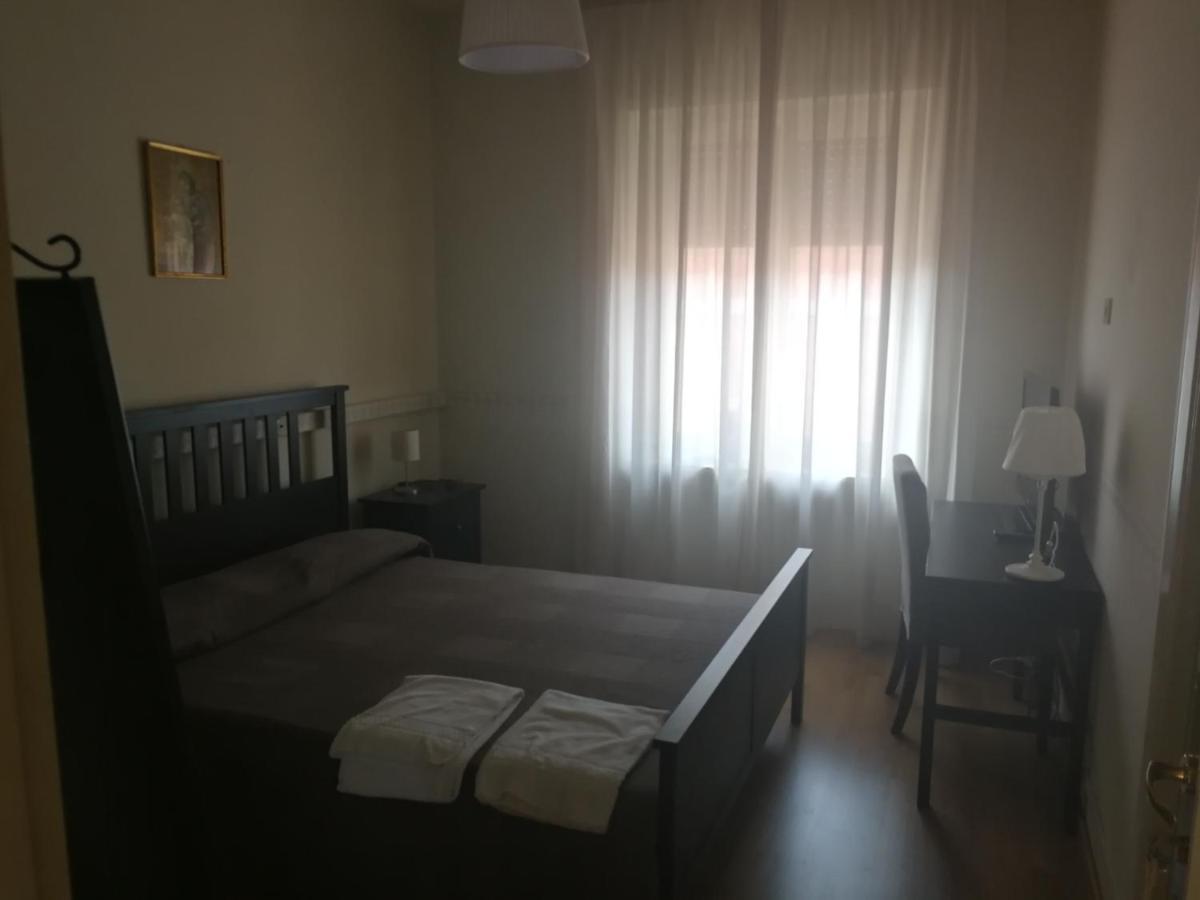 Standard King Room,1123251174:JPEG