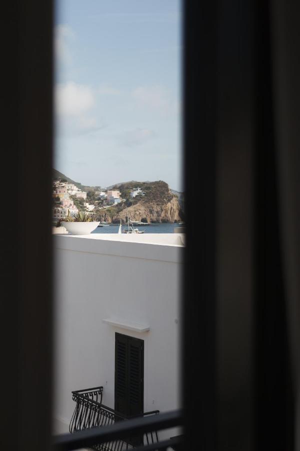 Classic Double Room Sea View,1263808111:JPEG