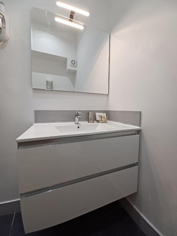 Standard Double or Twin Room,1271307763:JPEG