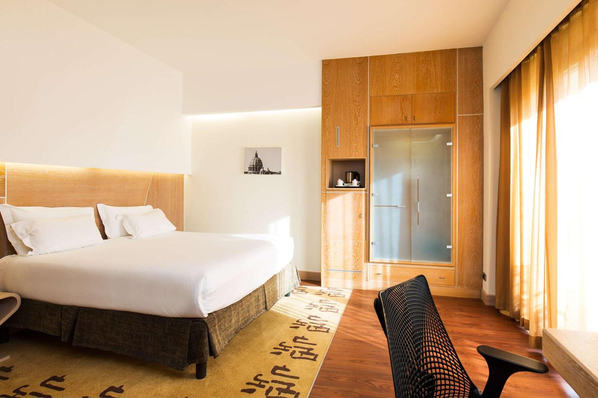 Quarto Superior com Cama King-size