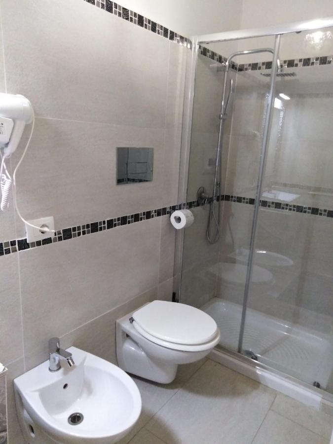 Deluxe Double Room Balcony,1295688346:JPEG