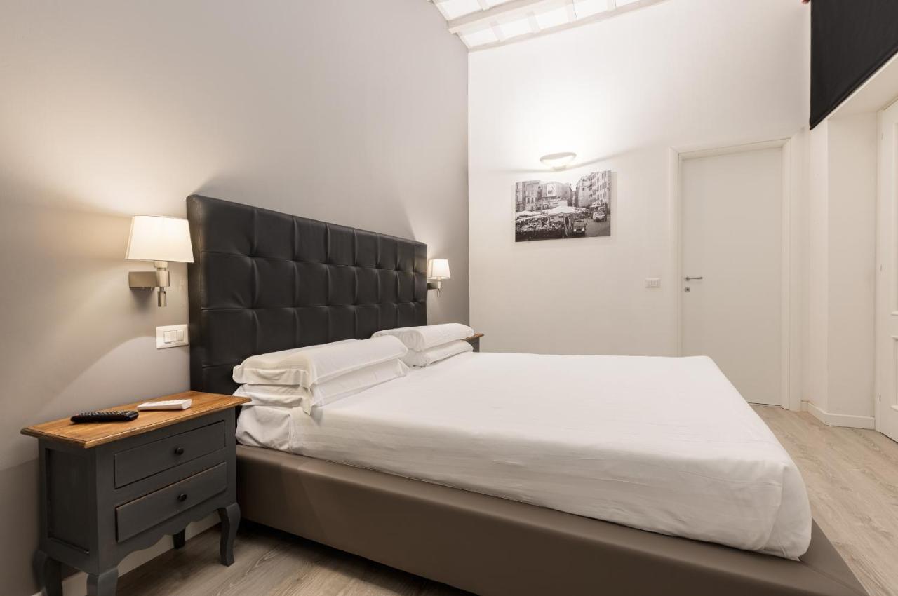 Standard Double Room Via della Frezza,1288244122:JPEG