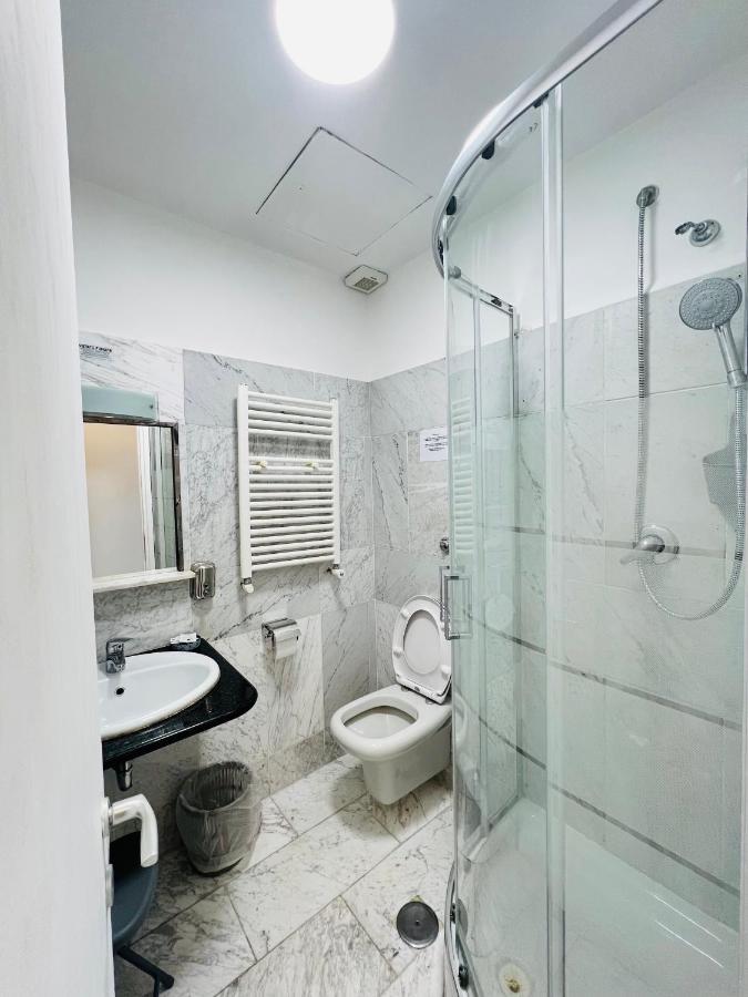 Double Room Private Bathroom,1415833017:JPEG