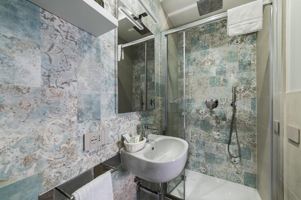 Double Room with Private Bathroom,1298376061:JPEG