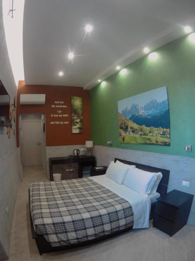Deluxe Double or Twin Room,814923455:JPEG