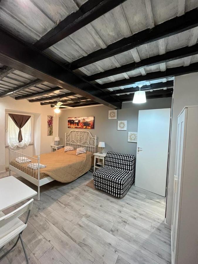 Studio Apartment,400174809:JPEG