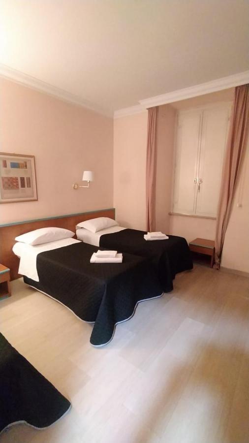 Quarto Deluxe com Cama de Casal ou 2 de Solteiro