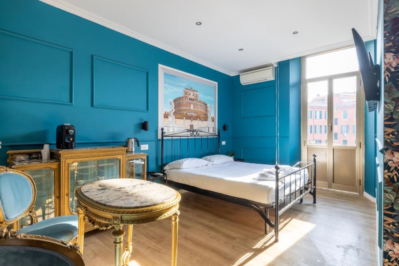 Superior King Room,1337067746:JPEG