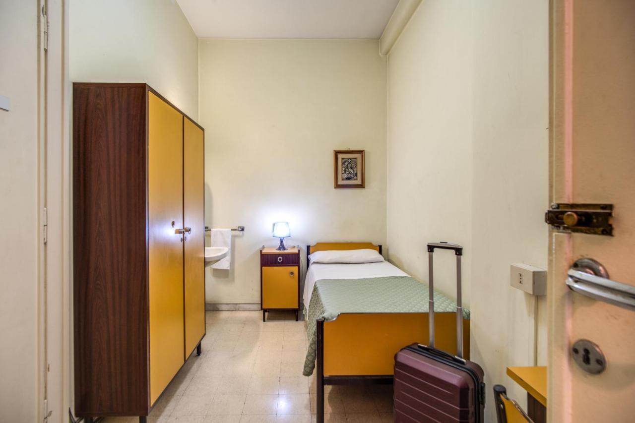 Single Room,1344838868:JPEG