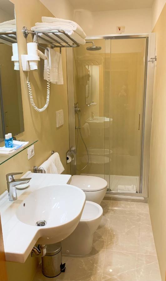 Superior Single Room,1347608369:JPEG