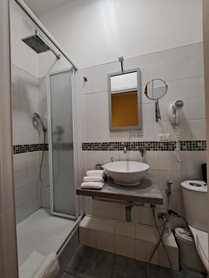 Quarto Triplo com Casa de Banho Privativa