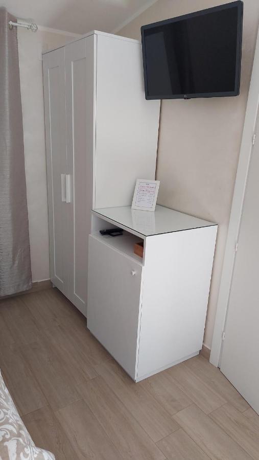 Basic Double Room,1353042064:JPEG