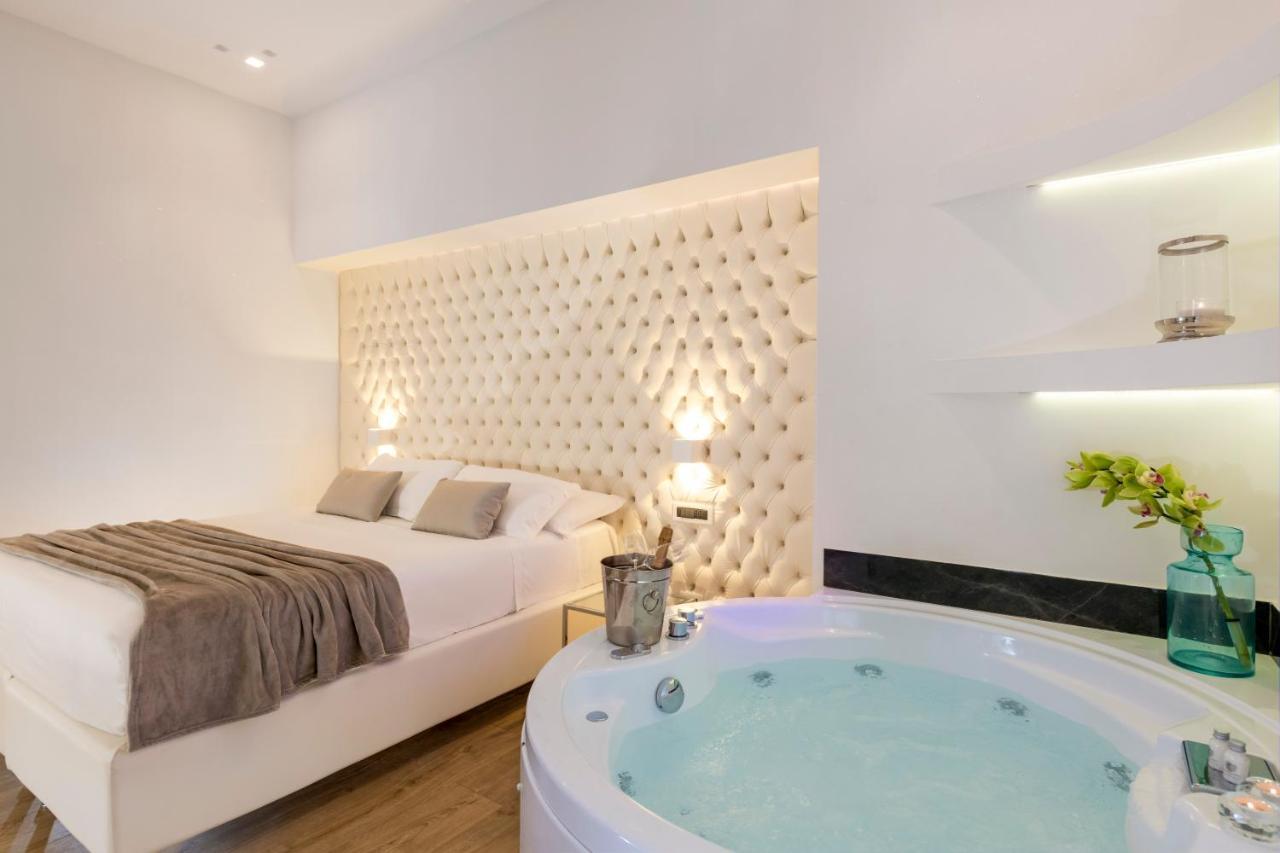 Junior Suite jacuzzi,1353181891:JPEG