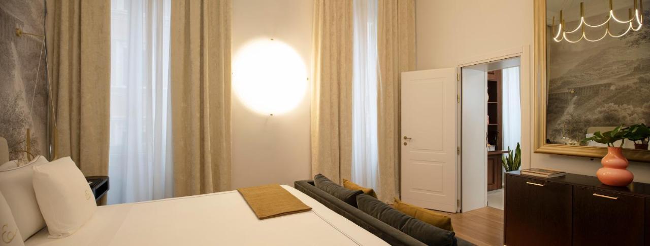 Deluxe Double Room City View,1580244632:JPEG