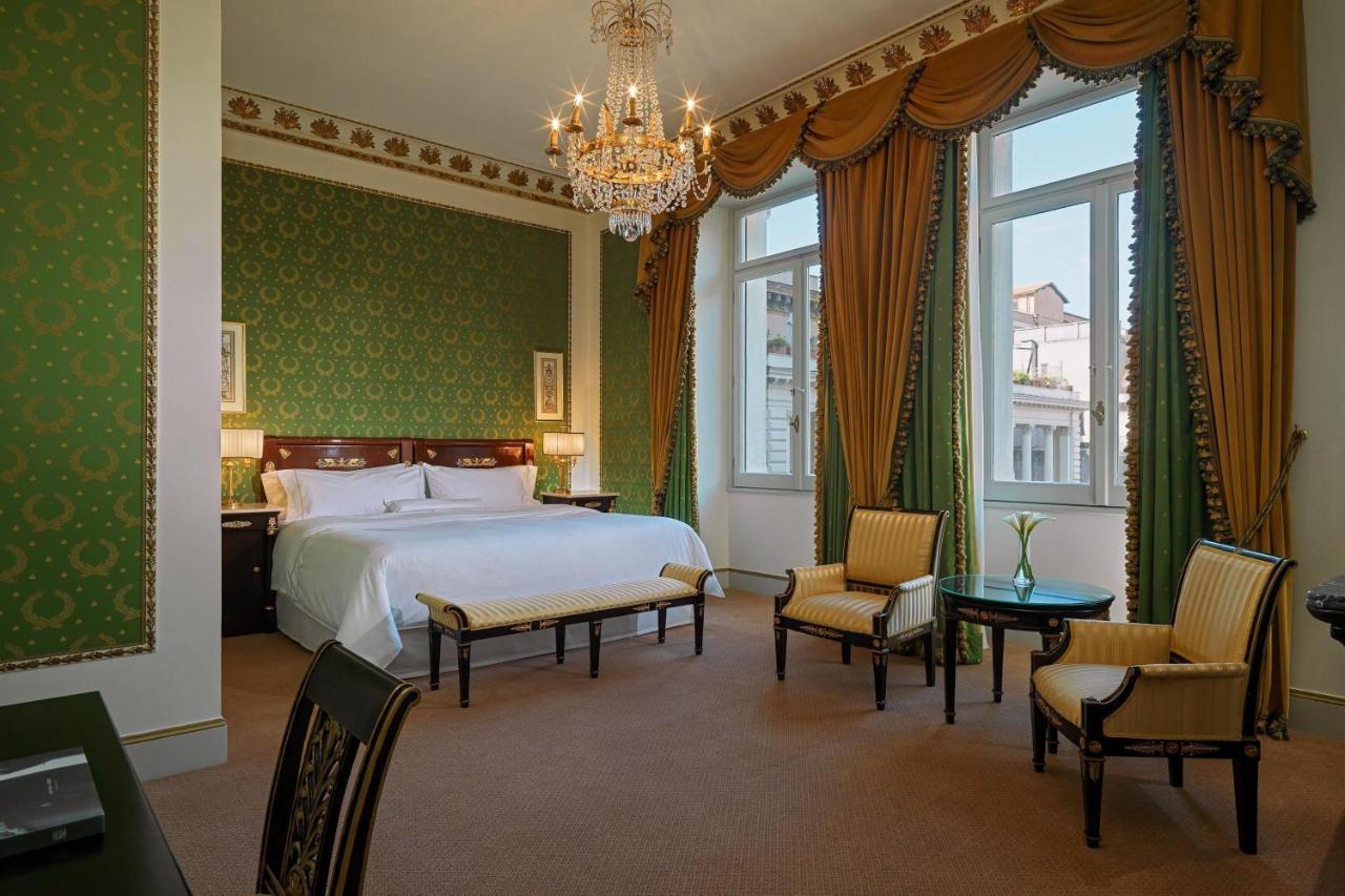 Deluxe Double King Guest room 1 King