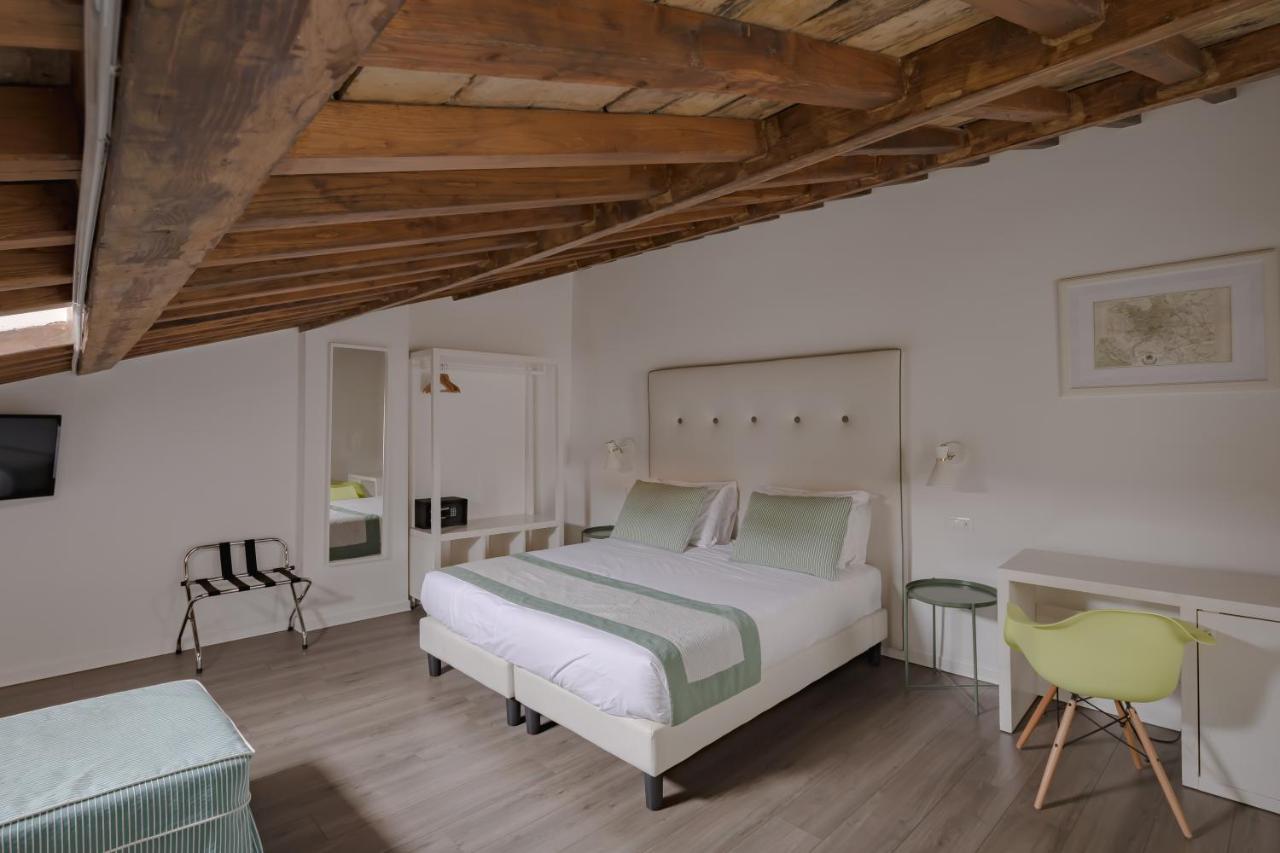 Double Room Attic,757077997:JPEG